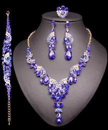 Collana di orecchini di cristallo di moda Set di gioielli africani Set di gioielli da sposa di lusso indiano per la festa nuziale Regali di gioielli per le donne8521327