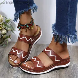 Slippers Women's New 2022 Summer Slippers Ladies Flat Flip Flops Outdoor Beach Casual Shoes Platform Sandals Wedges Sandals For Women T230711