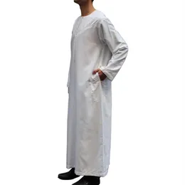 12 Stück Los 2019 neuestes Design hochwertige muslimische Männer Thobes islamische Kleidung Männer Abayas YM052284V