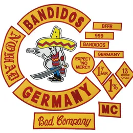 Misto 14 pezzi Set completo Nozioni di cucito Bandidos MC Toppe ricamate Ferro sulla giacca Vest Rider Punk Full Back Size Patch264S
