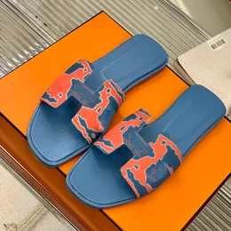 Damskie sandały na niskim obcasie Klapki wsuwane Projektant Niebieskie Klapki Luksusowe Odkryte buty plażowe Klapki Klapki z workami na kurz Damskie pantofle Buty wizytowe Na imprezę