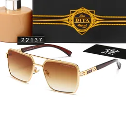 2023 New Designer Sunglasses Original Eyeglasses Outdoor 22137 Gholesale Shades PC Frame Massion Classic Lady Mirrors for Women and Men Sun Gosses Usisex with Box