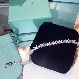 Bracciali firmati Designer di lusso per braccialetti con ciondoli da donna Moda alla moda Elegante stringa di perline Regalo di gioielli con diamanti per feste Regali di compleanno all'ingrosso belli belli