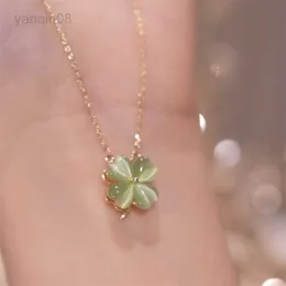 Anhänger Halsketten Mode Klee Halskette Für Dame Schmuck Geschenk 2022 Trendy Grüne Jade Blume Gedreht Anhänger Frauen 925 Silber Halsketten Neueste HKD230712