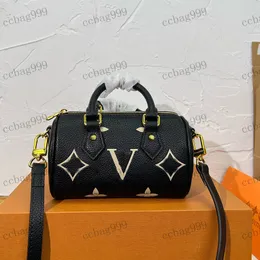 Designer kvinnors axelväska kudde axelväska läder vackert tryckt remmar topphandtag tote bälte rem rem crossbody väskor avtagbar rem mini makeup fodral 16cm