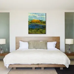 Toile faite à la main Art Vincent Van Gogh peinture botte de foin sous un ciel pluvieux 1890 Village paysage oeuvre salle de bain décor