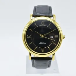 Mens Fashion Watch 시계 고품질 디자이너 Quartz-Battery 럭셔리 40mm 가죽 시계