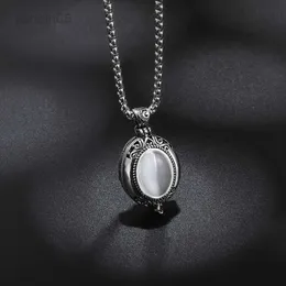 Pendant Necklaces Exquisite and Creative Openable Copper Mirror Box Pendant Necklace Women's Unique Imitation Jade Pendant Jewelry HKD230712