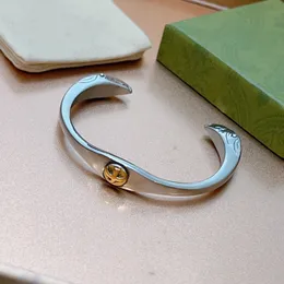 Дизайнерские браслеты роскошные браслеты роскошные браслеты с логотипом Женщины ретро -шарм браслеты мужчины модные металлические цепочки подарки M10