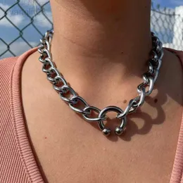 Anhänger Halsketten 2022 Mode Hip Hop C Form Halsketten für Frauen Cool Sexy Dicke Kette Kurze Choker Mann Metall Silber Farbe Schlüsselbein Ketten Geschenk HKD230712