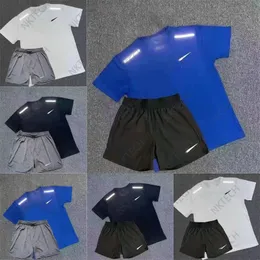 Verão Men's Tracksuit Designer Sports Manga Curta Shorts Set Sportswear Tendência Impresso Camisa de Algodão Desgaste com Moda Moda Rua Tendência Alfabeto