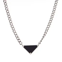 Womens Mens Luxury Designer Necklace Chain Fashion Jewelry Black White P Triangle Pendant Design Party Silver Hip Hop Punk gift