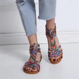 Sandały damskie pasek z klamrą w stylu etnicznym mieszkania buty na platformie obuwie Boho Sandalias De Mujer Verano 2023