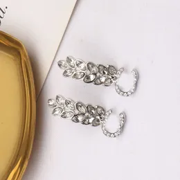 Püsküller altın kaplama 925 gümüş lüks marka tasarımcıları harfler stud geometrik ünlü kadınlar yuvarlak kristal rhinestone inci küpe düğün partisi jewerlry kulak damı