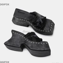 Sandaler Gigifox Platform Sandaler för kvinnor denim Butterfly Fashion Metal Design Fashion Rivet Slip On Punk Sandasl Shoes Summer Goth 230713