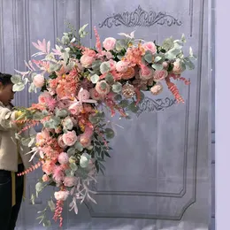 Flores decorativas Linha de flores triangulares Arco de casamento Fundo do palco Área de boas-vindas Simulação de layout Arte