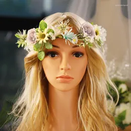 Headpieces A Multicolor And Eye-catching Flower Crown Designed For Ladies' Travel Pography
