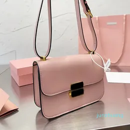 Mini designerska torba skórzana torba na ramię Kobiet torebka torebka pod pachą pachy Flip Tote Sprzęgło torebka grawerowana zablokowana bawełniana satynowa podszewka