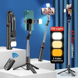 Selfie Monopods Roreta 2023 New Wireless Selfie Stick pieghevole 1160mm Treppiede lungo con otturatore Bluetooth Fill Light Monopiede per iPhone R230713