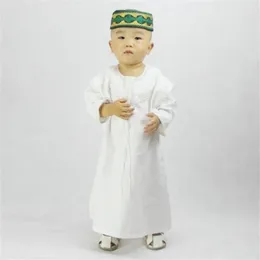 Etniska kläder Jubba Thobe pojkar Islamiska barn Muslimska arabiska Abaya-kläder för pojke Kaftan Islam Barnkläder Småbarn 1-3 år286i