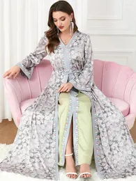 Roupas étnicas Eid Abayas Feminino Vestido Muçulmano Conjuntos de Duas Peças Floral Marrocos Vestidos de Festa Caftan com Cinto Renda Bainha Dividida Dubai Turquia Árabe