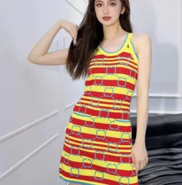 Женское платье 2023 Summer G Letter Print Deep V Teed Sexy Sexy Sexy Silm Silm Designing Designer Женское платье