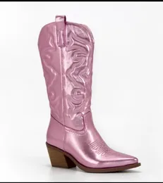 Zapatos de vestir, botas vaqueras occidentales para mujer, moda rosa, Slipon bordado, punta estrecha, tacón grueso, media pantorrilla, Zapatos brillantes para mujer 230713