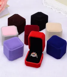 2017 nueva moda 10 colores caja de joyería de terciopelo cuadrado caja de gadget rojo collar anillo pendientes caja J0157458272
