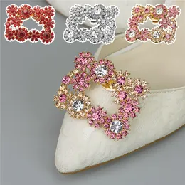 Pièces de chaussures Accessoires Clips de chaussures détachables Fleur Strass carrés Embellissement de chaussures Escarpins de mariage Décoration pour sac à chaussures Accessoires de robe 2 Pcs 230712