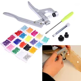 T5 Plastic Resin Snap Button Installation Tool Sihetun Buckle Hand Pressure Clamp 300Pcs Plastic Buckle Button Sewing Tool Set1320Z