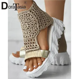 Sandalias de diseño de marca para mujer, sandalias de tacón con cuña, sandalias de plataforma hueca con cremallera sólida a la moda, zapatos de mujer informales para fiesta diaria para mujer 230714