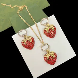 Luxury Designer Strawberry With Red Diamond Ear Studs Brass Chain Necklaces Earrings Ring Retro Classic Unisex Couple Jewelry Sets CGS8 --04