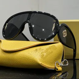 23 Lüks Güneş Gözlüğü Yeni Stil Tek Parça Büyük Çerçeve Güneş Gözlüğü Tasarımcı Erkek ve Kadın Vintage Metal Çerçeve Aynı Stil LW40108I Moda Markası