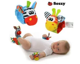ソッツィーベイビー幼児のおもちゃソフトハンドベルハンドリストストラップガラガラ動物ソックスフットファインダーぬいぐるみおもちゃ