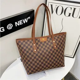 New Luxury Brand 2023 Women Shoulder Bag Handbag Designer Fashion Lady Bags Multiple Solid Color High Quality Bag