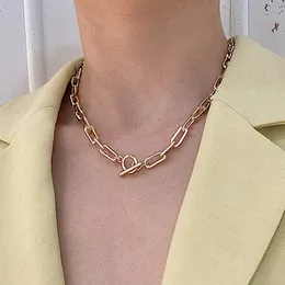 Anhänger-Halsketten IPARAM Dicke Kette mit Knebelverschluss, gemischter verbundener Kreis für Frauen, minimalistischer Choker-Halskettenschmuck 230714