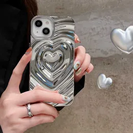 Luxury Electroplate Silver 3D Heart Water Ripple Telefonfodral för iPhone 14 13 12 11 Pro Max Cases Soft Silicone stötsäkert Shell L230619