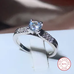 Clássico anel de zircônia branca com quatro garras 925 selo proposta de noivado de casamento joias presente um coração anel de diamante feminino