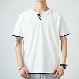 남성용 T 셔츠 여름 패션 짧은 슬리브 V- 넥 작은 패치 창조적 인 세련된 티셔츠 비즈니스 캐주얼 부드러운 아늑한 풀오버 탑 프리미엄 티