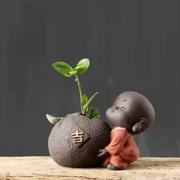 Decorative Objects Figurines Cute Little Monk Hydroponic Vase Creative Tea Pet Ornaments Boutique Table Drinking Accessories Mini Flower Device home 230715