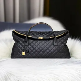 أزياء Pochette Luggage Handbags Carts Acts أصلي جلدي Weekender Es Equilted Zipper Bag Bag Womens Travel Mens Cross Body Duffle Counter Bag