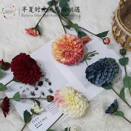 محاكاة Dahlia Branch Daisy Ball Flower Table Display Flores Silk Branch Home Home Wedding Buouquet265S