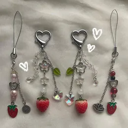 Keychains bedårande Nana-inspirerade handgjorda CottageCore Strawberry Keychain Telefon Charm