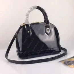 Designer Bag Shell Alma BB Handbag Luxury Shinny Leather Crossbody Bag Lady Patent Purse Tote Colourfull Women Classic Zipper Pocket Sac En huvudsaklig Dicky Messenger -väska