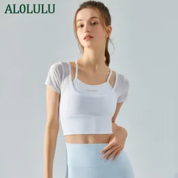 Al0lulu Yoga半袖の女性チェストパッドスポーツTシャツクイックドライフィットネス服トップ