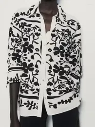 Kvinnors blusar Kumsvag 2023 Kvinnors sommartröjor toppar vintage tryck V-ringning långärmad linne kvinnlig elegant gata toppkläder