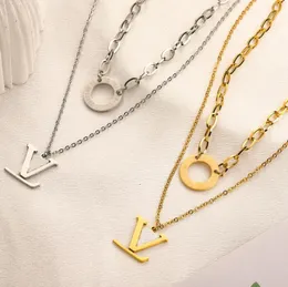 Famous Women Brand Letter Designer Pendant Necklace Luxury 18K Silver Gold Plated Stainless Steel Necklace Geometry Clavicular Chain Womens Jewelry Accessories