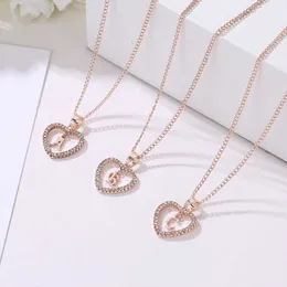 Bling Cubic Zirconia Love Heart 26 English Letters Diamond Necklace Initial Pendant Women's Valentines Gifts Girlfriends Rose Gold Jewelry Collars Accessories