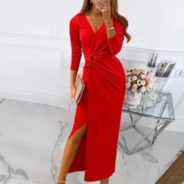 Sıradan Elbiseler 2023 Kadın Sonbahar Elbise Düz Renk Sarılmış Göğüs V-Yökme Uzun Frock Orta bel zarif mizaç banliyö etek seksi
