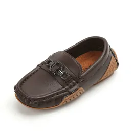 Barn flickor ärtor skor nubuck läder nyfödda pojkar småbarnskor vild slip-on baby casual loafer 1-8 år flickor mockasins storlek 21-30